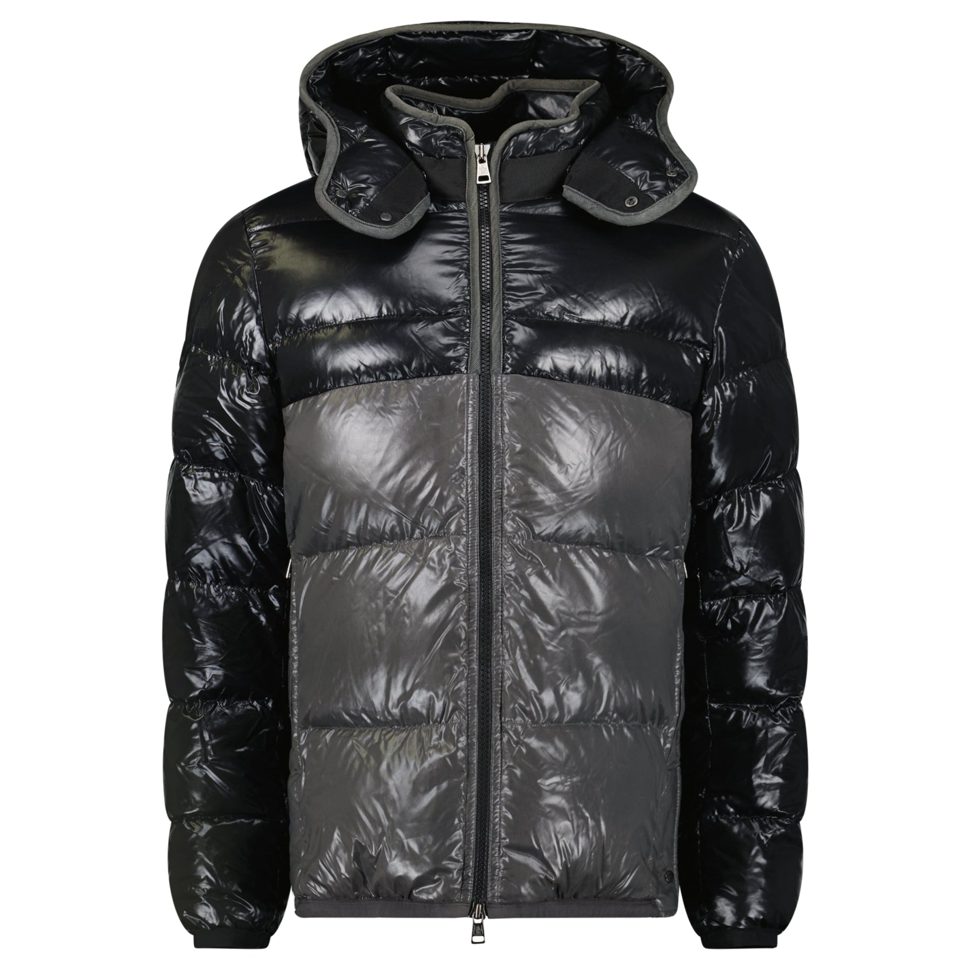 MONCLER GREY / BLACK PUFFER DOWN COAT - SIZE 5 (XL) - Affluent ArchivesUsed HIGH END DESIGNER CLOTHING