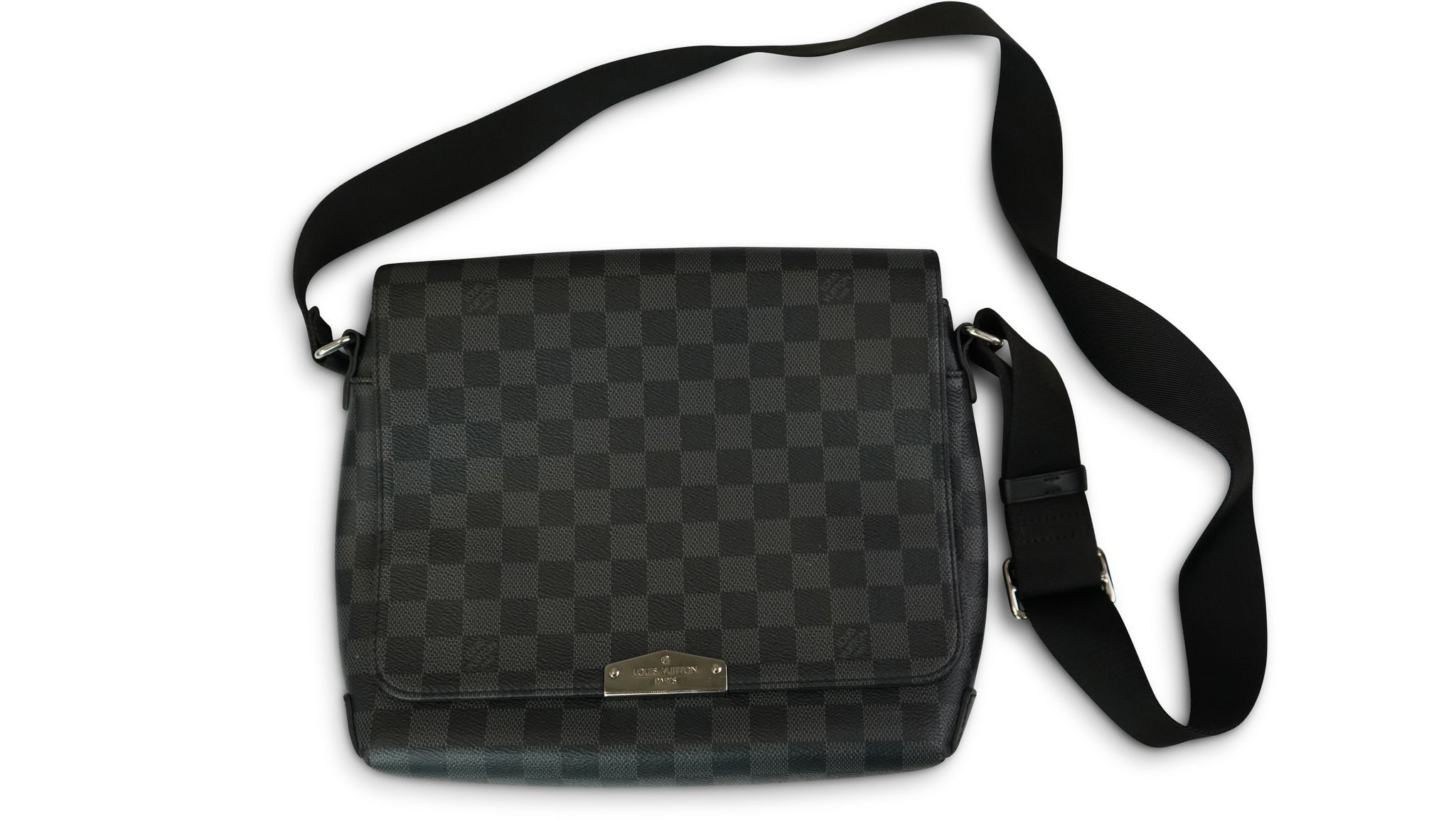 Louis Vuitton district PM messenger bag. 